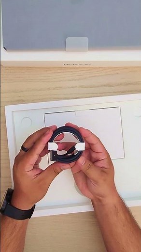 14-inch MacBook Pro M5 Unboxing