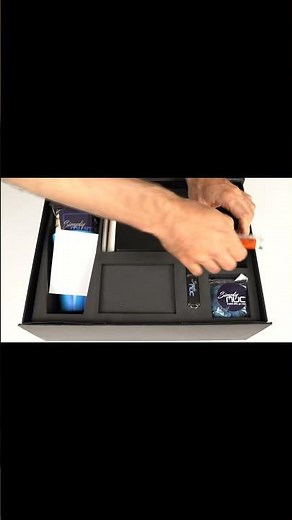 Unboxing Simply NUC's Moonstone R9 Mini PC