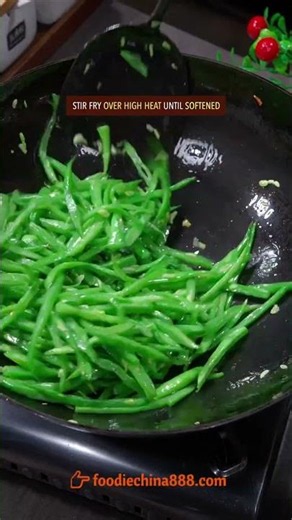EASY STIR-FRIED GREEN BEAN WITH MEAT RECIPE #recipe #cooking #chinesefood #greenbean #vegetables