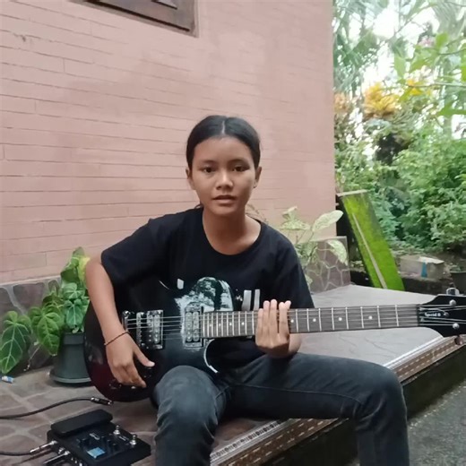 #belajar #gitar #melody #melompatlebihtinggi #sheilaon7 #so7 #cover #guitar #solo #valetongp100 #ivucreator #fstring @Valeton Indonesia