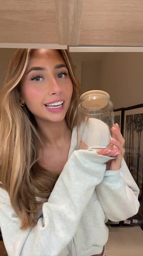 Creative Ways to Decorate Glass Jars for Christmas