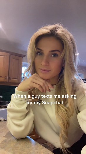 Rachel Foster's Instagram DMs: Onesie Snaps Galore!
