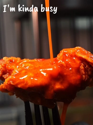 “Sorry I missed your call.” Me: Not now 🍗🍣🍔🍜🤤