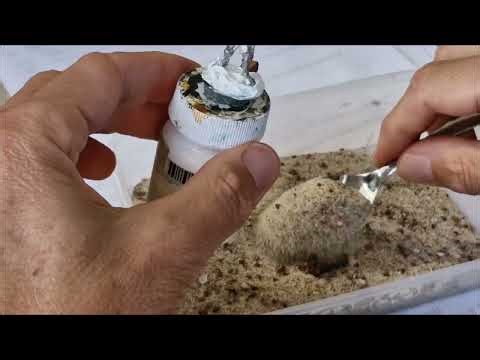 Basic basing for basic boys (and girls). Basing tutorial for 28mm miniatures.