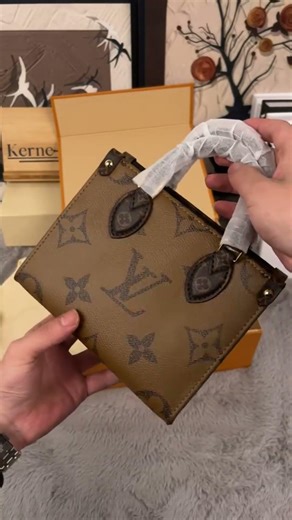 #Backpack #Tote Bag #Clutch/Envelope Bag #Messenger/Sling Bag #Bucket Bag #Satchel #Crossbody Bag