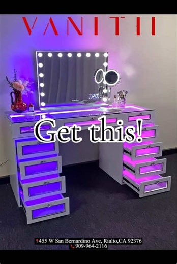 Stylish Vanity Desks with Mirrors for Home Decor