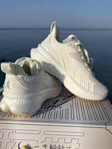 ✨ Stepping into comfort and style with my new @ONEMIX Onemix sneakers! 🏃‍♀️💨 Whether I'm hitting the gym or running errands, these shoes are a perfect fit — lightweight, breathable, and super supportive. Loving the design and the way they keep me going all day long! 💖 #OnemixStyle #SneakerLove #ComfortInEveryStep #UGCready #FitAndFresh #SneakerGoals #StepUpYourGame #OnemixLife #StyleMeetsPerformance #FeelTheMove