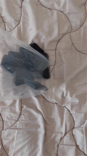 Porte cartes qualité hbal finition chaba yrfed 5 cartes ou jusqu'à 3 billet men arrière bef pratique quantité bzf limitée livraison disponible 69 wilaya #cartes #walletcard #walletformen #walletforwomen #محفظة_بطائق