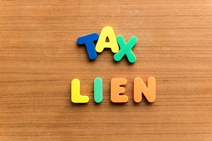 Tax Lien Foreclosure: Process, Key Steps, and Differences from Tax Deed Sales