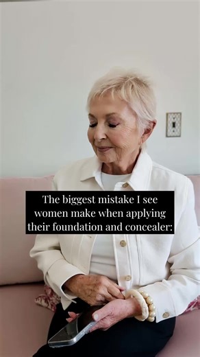 Master Stippling Technique for Flawless Makeup Finish