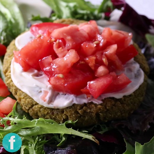 Cheesy Broccoli Quinoa Burgers: Surprise! They're vegan. (via FITNESS) Get the recipe: http://spr.ly/60078oQw7 | EatingWell