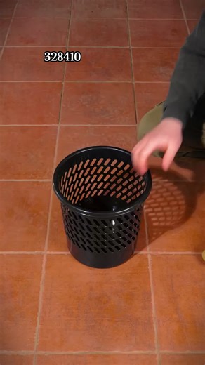 Unexpected Drama at a Class Reunion: Alex and Chloe's Story