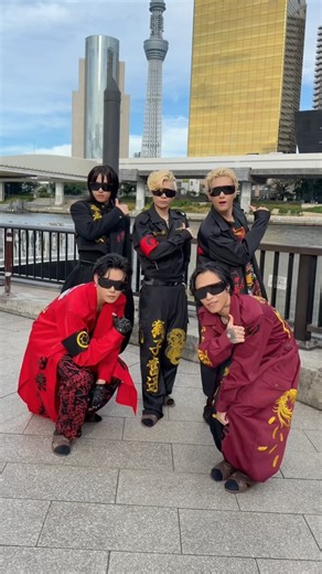スカイツリーと共に5人仲良くパリラリ🕶️🌹#MADKID # #ボンバラマン