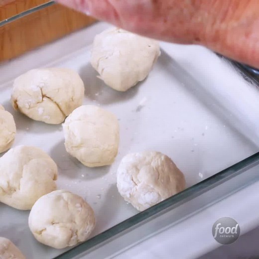 Trisha Yearwood shares the secret to the fluffiest buttermilk rolls EVER! Save the recipe: https://bit.ly/2HniRTw | Food Network