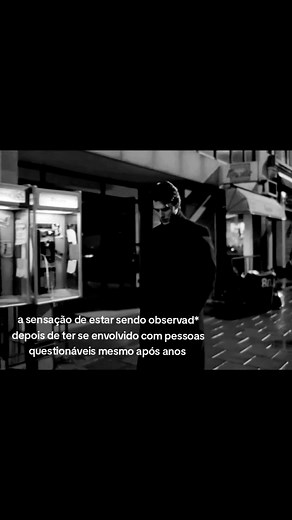 Sensação de estar sendo observado: por que acontece e o que fazer
