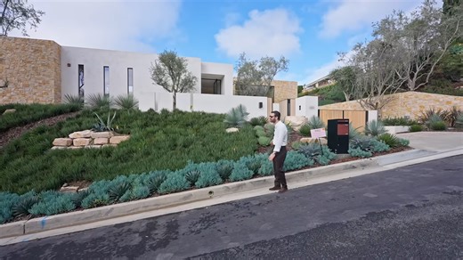 Touring a $32 million Beverly Hills modern mansion