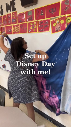 #teacherlife #teachersbelike #disneyday #teacheridea #classroomtransformation #disneyteacher #teacherstyle #tiktokteacher