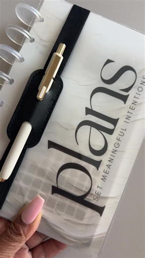 Everything you need to begin your planning journey with intention If you’ve been wanting to get organized, set meaningful goals, and finally bring your ideas to life, this bundle was created for you. The Starter Planner Bundle includes all the essentials to help you plan with clarity, stay focused, and build a routine that supports the life you’re creating. Whether you’re brand new to planning or simply ready for a fresh start, this thoughtfully curated set gives you the tools to map out your da