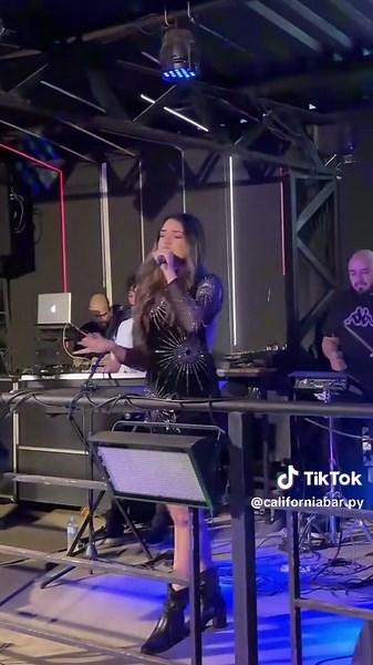 Y éste temazo ¿a quién le dedicas? 👀 #tiktoklive #livehighlights