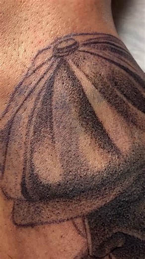 RomanovRotary · Tattoo machine · For whip shading · 5 mm stroke | Whipshading tattoo technique with the best rotary tattoo machine @romanovrotary by tattoo artist @tattooromanov #tattoo... | Instagram