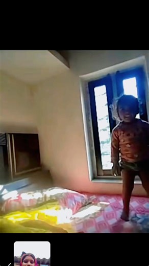 Aarti Devi on Instagram: "वीडियो अच्छा लगे तो लाइफ सेट कीजिए #viralvideos #shorts #new #reels #♥️🌹♥️🌹"