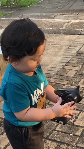 Mobil papah anak yang pegang kendali