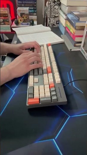 Typing on a SHIPADOO K600 Keyboard #asmr