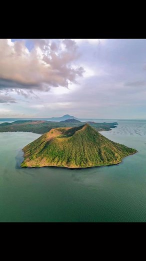 Mount binintian of taal volcano😍 #fbreelsvideo #facebookreels #TaalVolcano #taallake #Talisay #tagaytay | Taal Volcano and Taal Lake Tourguide Boat ride