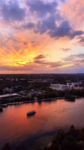 Austin, Texas ❤️ - Love the beauty of our lake and Downtown Skyline at Sunset 🌅 It’s gorgeous being out on the water at sunset! 🌇 Austinites enjoy everything our downtown lake life has to offer including rowing, kayaking, paddle boarding, small motor boats, and boat tours on Town Lake / Lady Bird Lake #downtownaustin #ATX #austinsunset #cityviews #townlake #ladybirdlake #Austin #Texas #paddleboarding #kayaking #rowing #CongressAve #CityView #lakeaustin #downtown #Skyline #dronephotography #dro