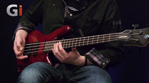 At Gi, we have a lot of respect for Stuart Spector and his work—his bass designs are iconic and are used the world over by some of the very best in bass guitar including, Doug Wimbish, who has a pair of great instruments that have notched up an incredible amount of recording, touring and clinic hours. Dan Veall takes a long look at this short scale bass with the Spector Bantam 4. | Guitar Interactive Magazine