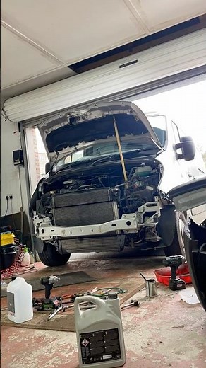 Renault Master front end refitting