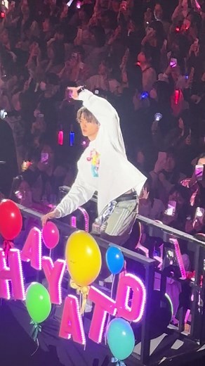 トロッコの動き出しでコケかける佐野勇斗さん M!LK ARENA TOUR 2025-2026 【SMILE POP!】 #みるく冬ツ #佐野勇斗 #MILK #好きすぎて滅 #milk @M!LK_OFFICIAL @ウシ活 @EBiDAN @3080(さんぱち)