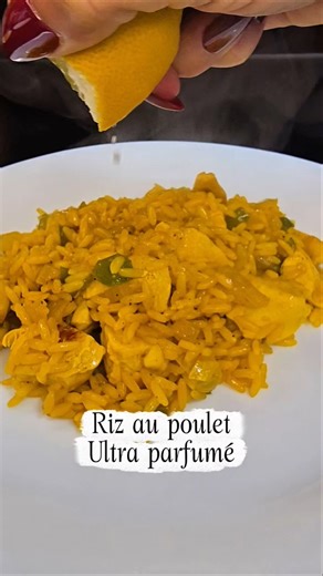 Riz au poulet ultra parfumé 🍚🍗 | Recette facile #shorts