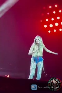 Guns N' Roses & Carrie Underwood live GEODIS Park, Nashville, TN 🇺🇸 26.08.2023 Sweet Child O’ Mine #GnFnR #support #axlrose #gunsnroses | Guns n' f 'n Roses.It - Nightrain Italia Fanpage