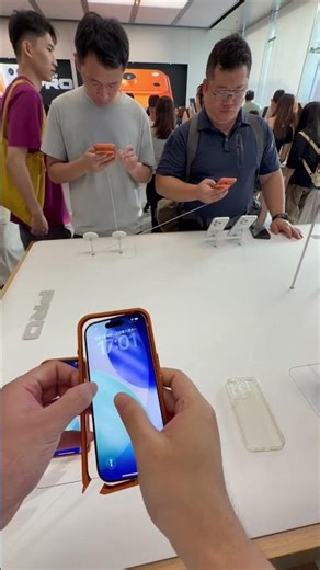 The new mobile phone case is perfect in texture, and the stand design is super practical.#goodthing