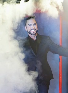 Magic Show - Kip Barry's Cabaret