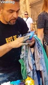 This talented man takes fingerpainting to the next level! 😱