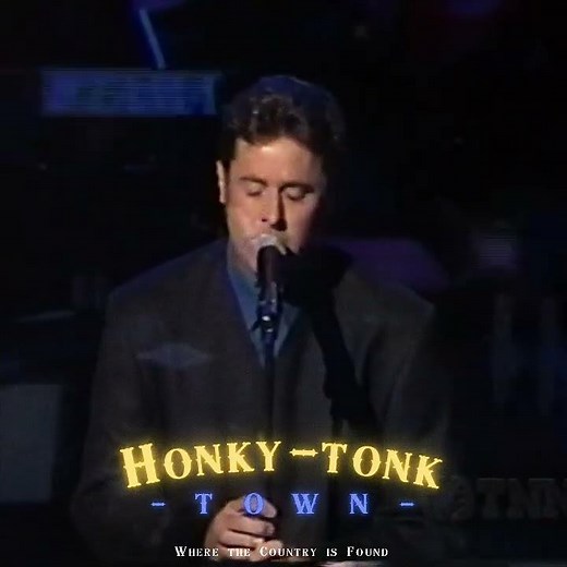 Dolly Parton and Vince Gill singing I Will Always Love You at the Grand Ole Opry, to Porter Wagoner