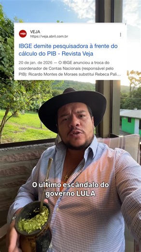 João Lenon Rodrigues | Crédito CLT e FGTS on Instagram: "GOVERNO LULA MANIPULA OS NÚMEROS DO IBGE. Sim, pra quem acha que a economia e o desenvolvimento do Brasil estão indo bem, sinto informar, mas a demissão da Rebeca Palis mostra ao contrário. Segundo Rebeca o desgaste do governo para com a sua gestão, se deu pelo fato dela criticar a ordem de informar dados baseados em “viés ideológico, político e mediático”. A ordem teria sido dada por parte da presidência do órgão via Marcio Pochmann (indi