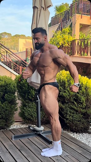 Bodybuilding is a tough game . but I thrive on challenges. I’m locked in and staying on my path.⚔️🛡️ @begreen_team #fitness #bodybuilding #ifbbpro #classicphysique #fitfam #fitspo #gymmotivation #aesthetics #mensphysique #physique #shredded #muscle #fitlife #workoutmotivation #training #fitnessmodel #gymrat #nattyornot #fitnesstransformation #bodybuilder | Mustafa Yıldız Hulk