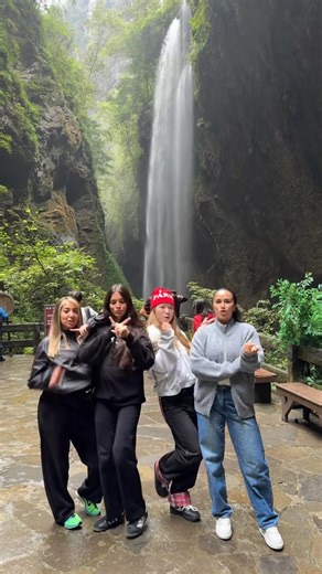 Had to hit it with our Chinese tour guide 🤪 @kim @Samantha Reyes | Jessie Carr