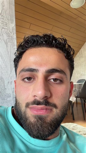 تعال زورني بحواجبي كدا — كيف تبعاكس بحواجبك بطريقة ظريفة
