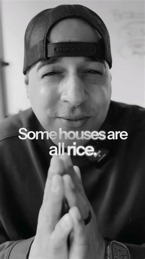 Anthony Young | Appraiser | Price Consultant on Instagram: "Hey, I don’t wanna gossip, but price per square foot is a compass, not a calculator. If it actually worked on its own, this industry wouldn’t be drowning in memes about it. Here’s the part agents forget, economies of scale are undefeated. Bigger houses usually sell for a lower price per square foot, smaller houses sell for a higher one. That’s normal. That’s math. That’s buyer behavior. Acting shocked by it is like being mad that Costco