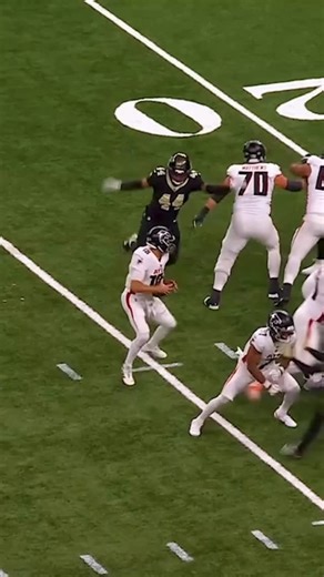 NFL on Instagram: "Still recovered to get the sack 🤝 ATLvsNO on FOX/FOX One watch.nfl.com"