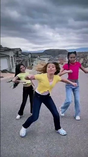 DANCE WITH US!💃#shorts #short #dancechallenge