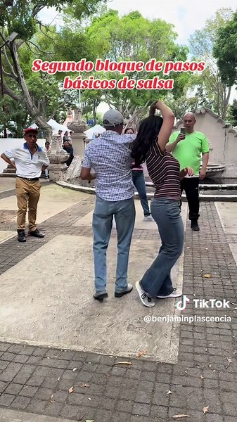 Segundo bloque de pasos básicos de salsa