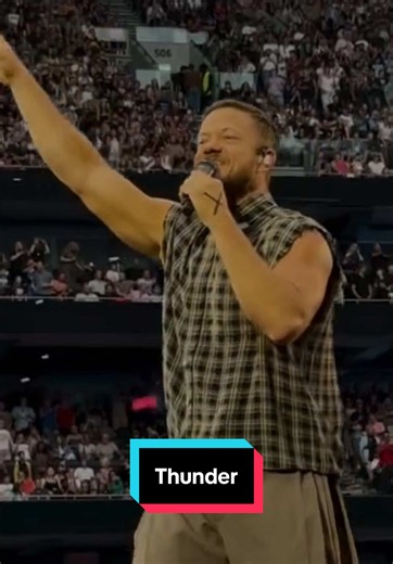 @Imagine Dragons - Thunder #imaginedragons #danreynolds #music #concert #thunder
