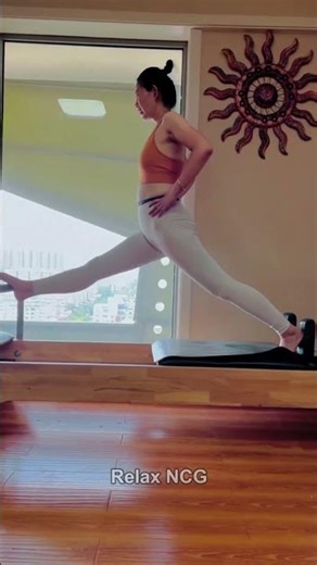 Triangle pose flow that actually works #yoga #flexibility #yogaforbeginners