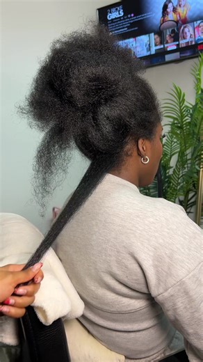 How to Blow Dry 4C Hair Effectively