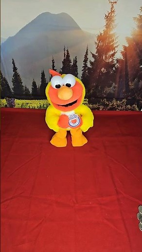 Elmo amazing chicken dance #sesamestreet #elmo #trending #youtubeshorts
